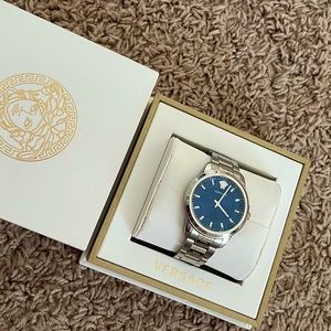 Versace signature Medusa Greca quartz 38 mm diameter